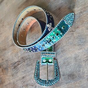 NWT Green Western Rhinestone Cross Concho Studded Alligator iridescent Belt